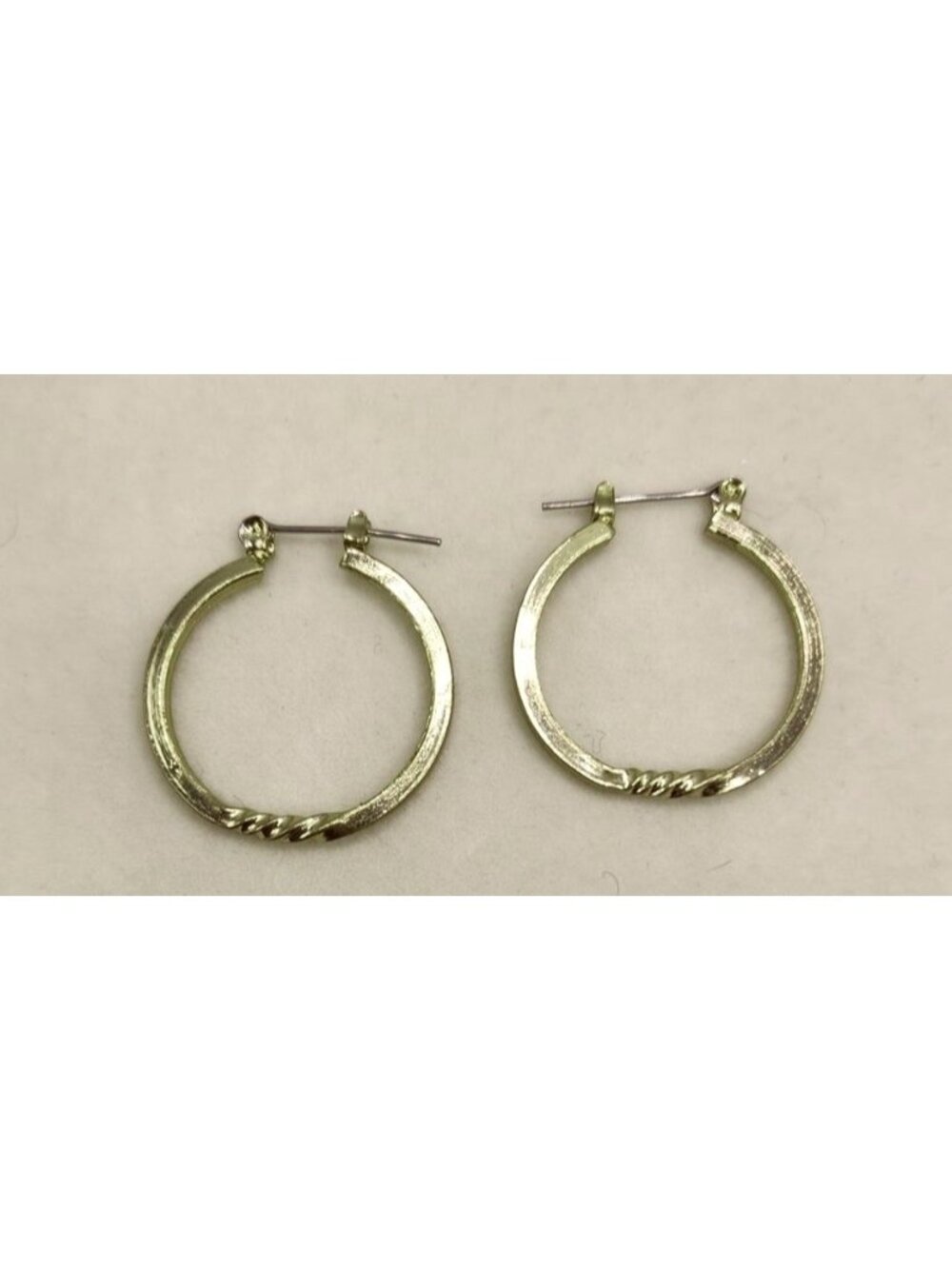 Gold Tone Hoops With Ribbed Design Gold Tone